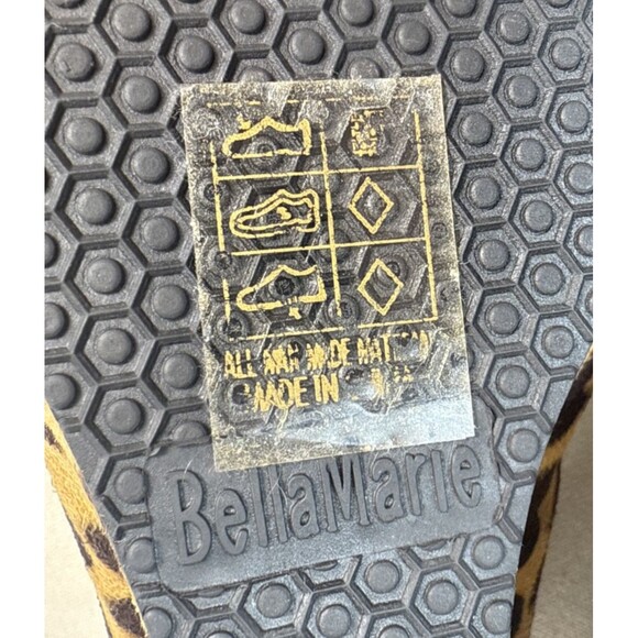 Bella Marie Faux Suede Mary Jane Wedge Leopard Print 3" Heel Size Women's 8.5 - Picture 11 of 11